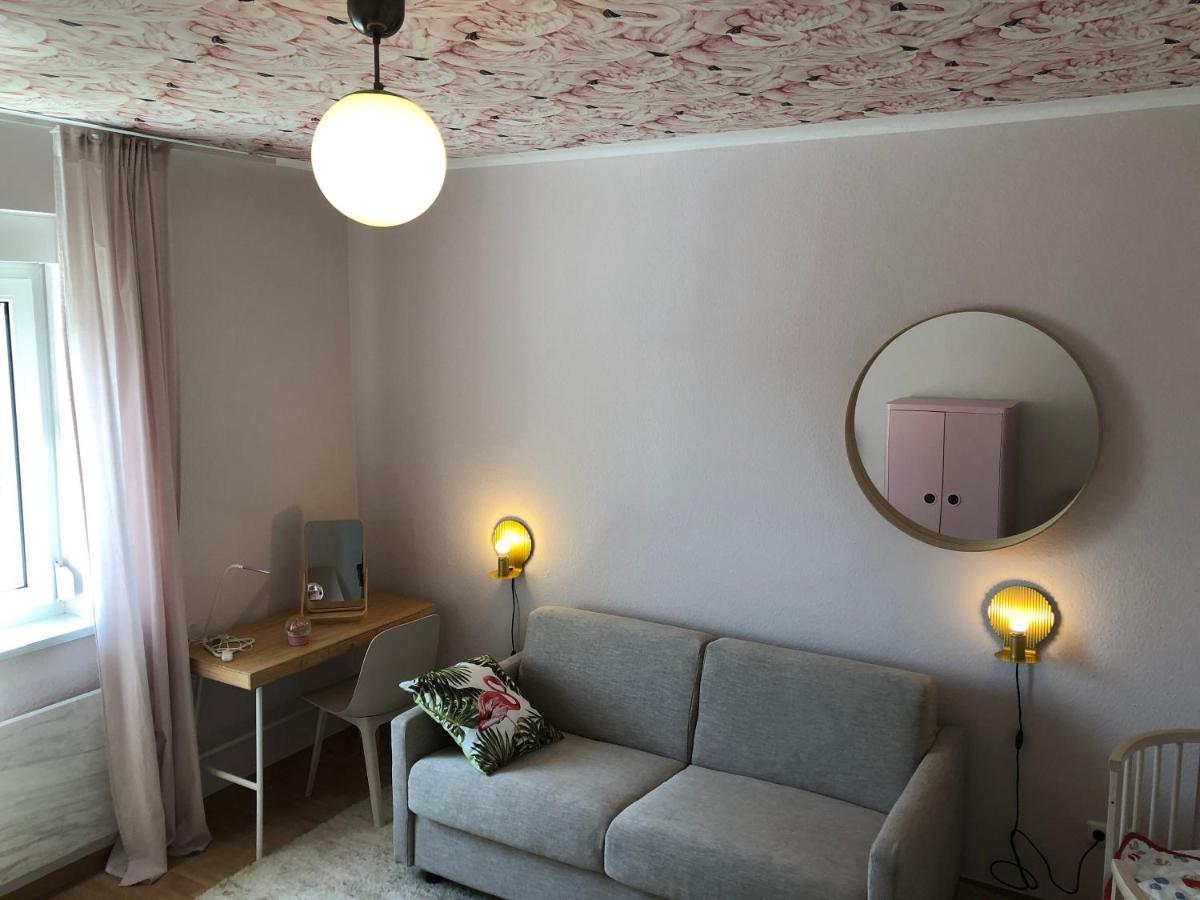 Altstadt Naehe 7 Min Fussweg Ueber Alte Maibruecke Zu Pension Mit Balkon & Garten, Ideal For Long Stay, Relocation Ochsenfurt Extérieur photo