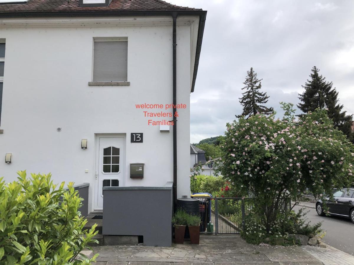 Altstadt Naehe 7 Min Fussweg Ueber Alte Maibruecke Zu Pension Mit Balkon & Garten, Ideal For Long Stay, Relocation Ochsenfurt Extérieur photo