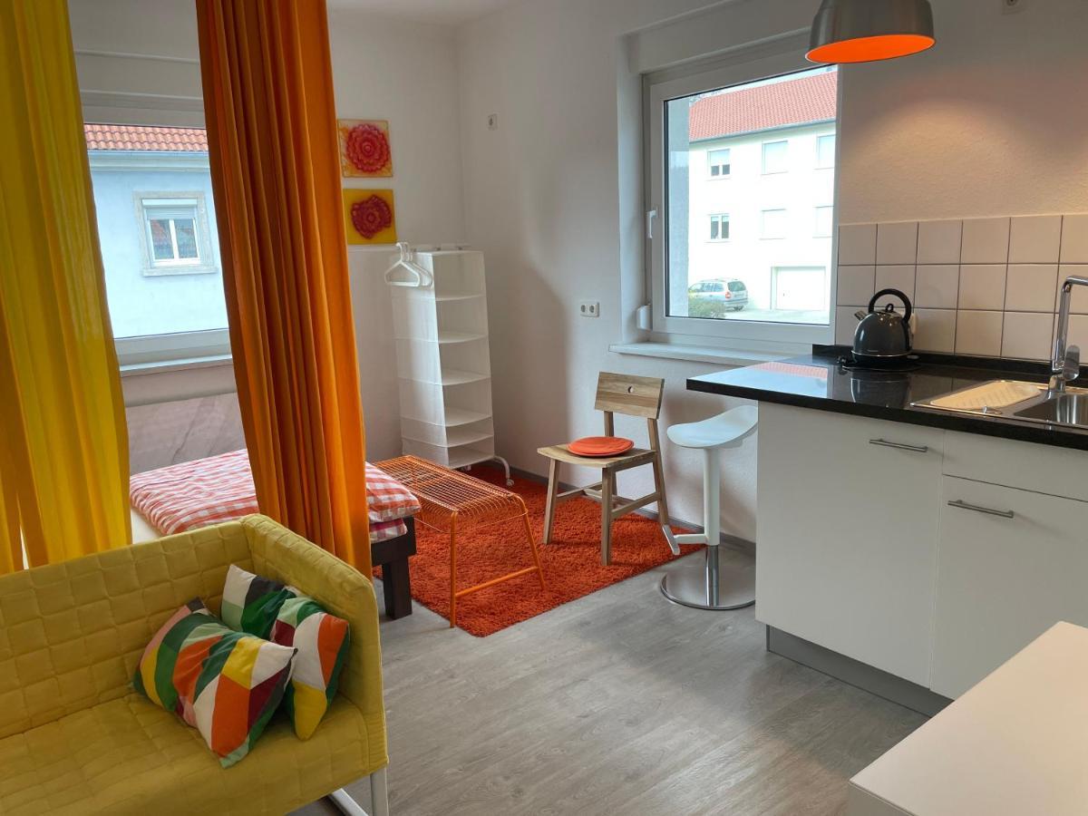 Altstadt Naehe 7 Min Fussweg Ueber Alte Maibruecke Zu Pension Mit Balkon & Garten, Ideal For Long Stay, Relocation Ochsenfurt Extérieur photo