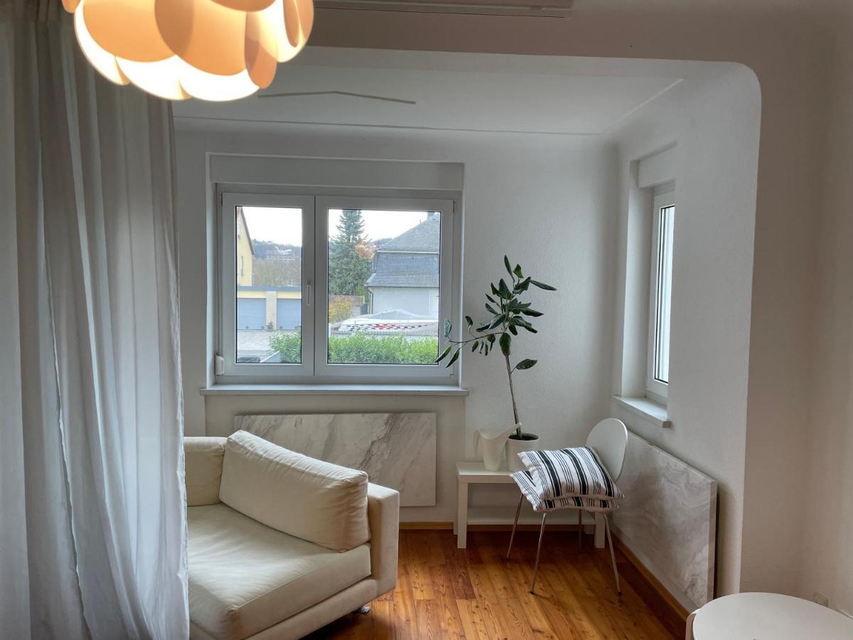 Altstadt Naehe 7 Min Fussweg Ueber Alte Maibruecke Zu Pension Mit Balkon & Garten, Ideal For Long Stay, Relocation Ochsenfurt Extérieur photo