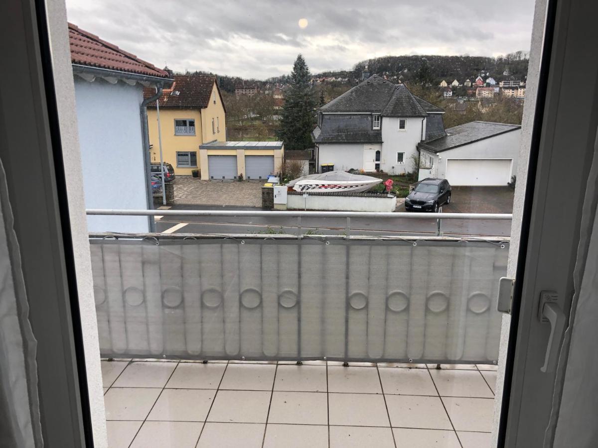 Altstadt Naehe 7 Min Fussweg Ueber Alte Maibruecke Zu Pension Mit Balkon & Garten, Ideal For Long Stay, Relocation Ochsenfurt Extérieur photo