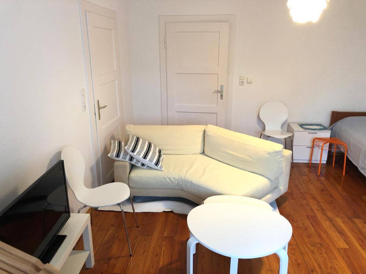 Altstadt Naehe 7 Min Fussweg Ueber Alte Maibruecke Zu Pension Mit Balkon & Garten, Ideal For Long Stay, Relocation Ochsenfurt Extérieur photo